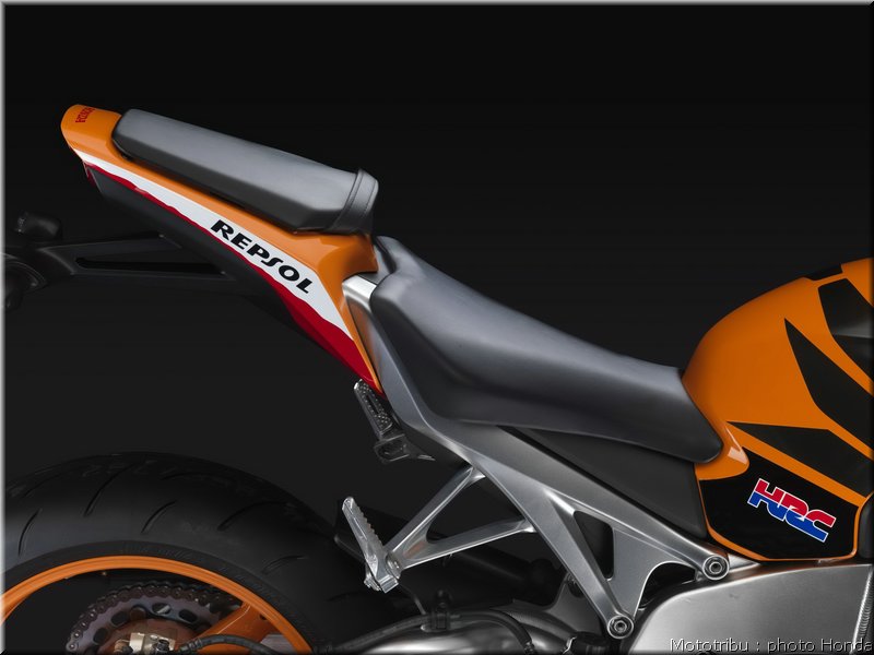 honda_cbr1000_rrabs_026