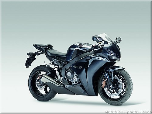 honda_cbr1000_rrabs_001.jpg