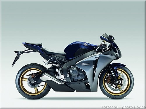 honda_cbr1000_rrabs_004.jpg