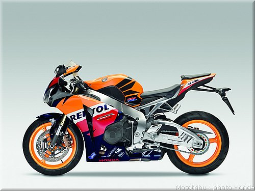 honda_cbr1000_rrabs_006.jpg
