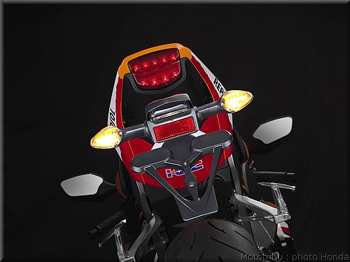 honda_cbr1000_rrabs_028.jpg