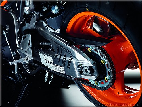 honda_cbr1000_rrabs_029.jpg