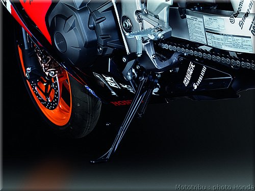 honda_cbr1000_rrabs_035.jpg