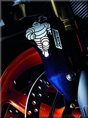 honda_cbr1000_rrabs_042.jpg