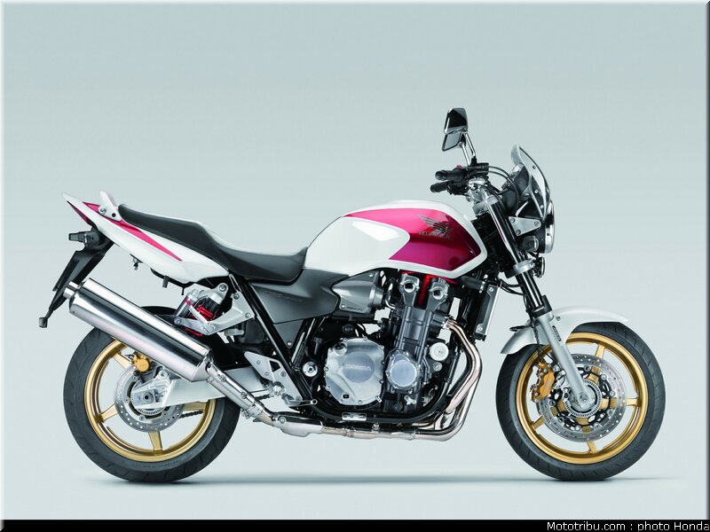 honda_cb1300_2009_002