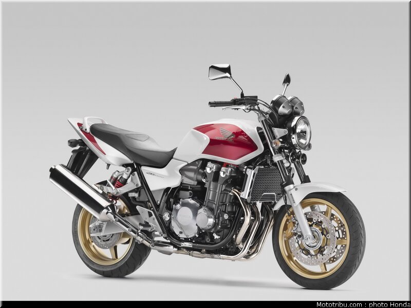 honda_cb1300_2009_004