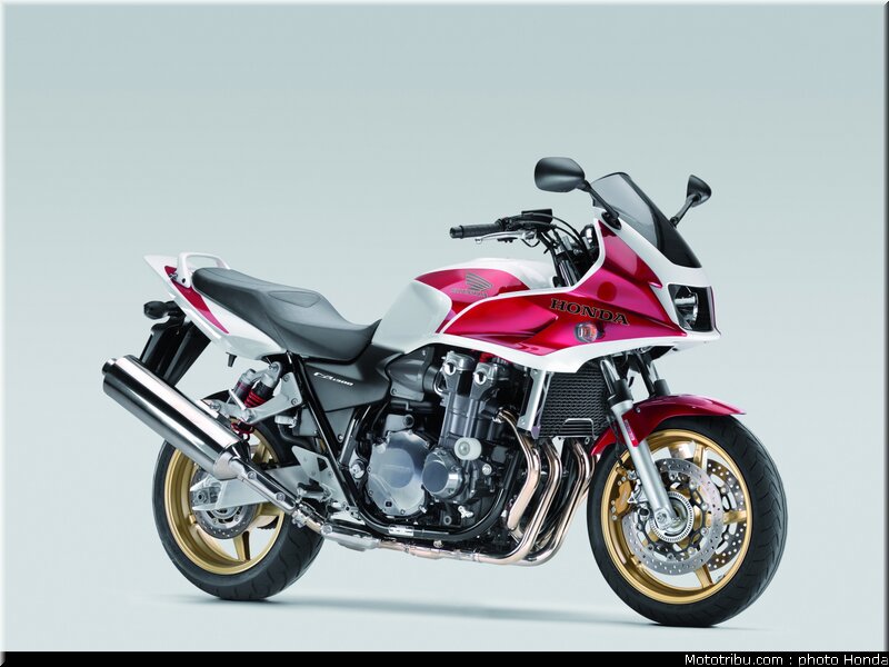 honda_cb1300s_2009_005