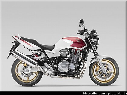 honda_cb1300_2009_006.jpg