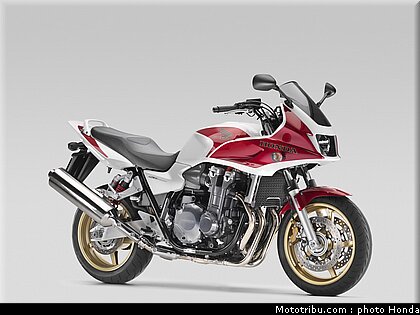 honda_cb1300s_2009_010.jpg