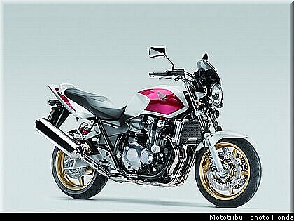 tnhonda_cb1300_2009_001.jpg