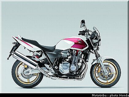 tnhonda_cb1300_2009_002.jpg