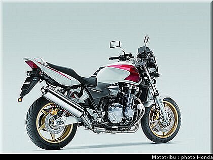 tnhonda_cb1300_2009_003.jpg