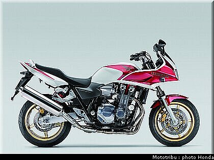 tnhonda_cb1300_2009_015.jpg
