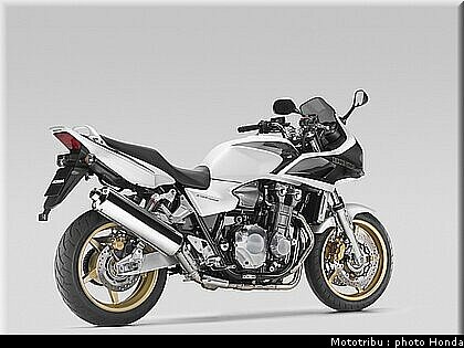 tnhonda_cb1300_2009_017.jpg