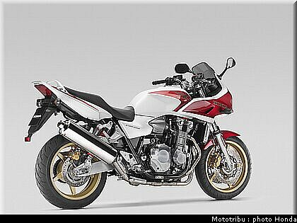 tnhonda_cb1300_2009_019.jpg