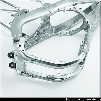 honda_450crf_2009_058.jpg
