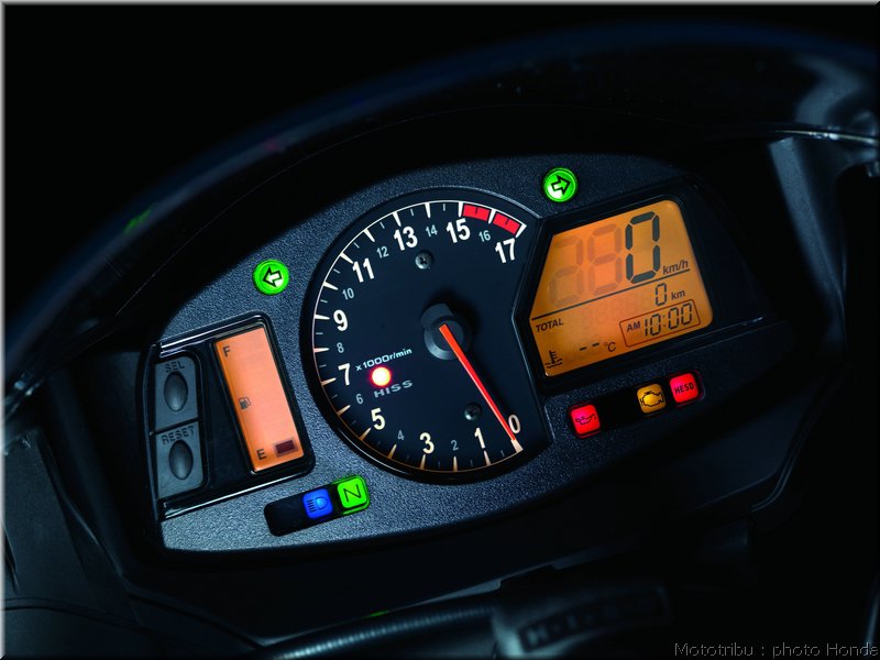 honda_600cbr_2009_032