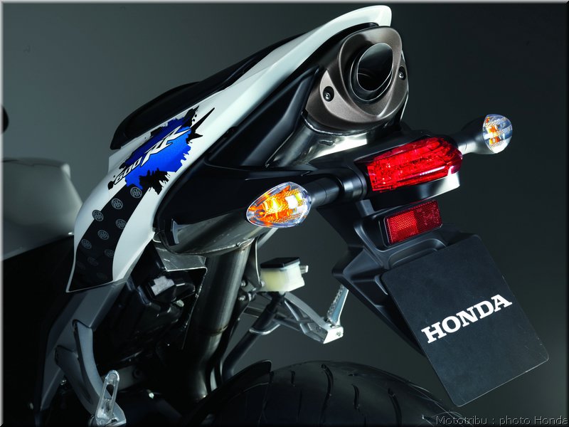 honda_600cbr_2009_037