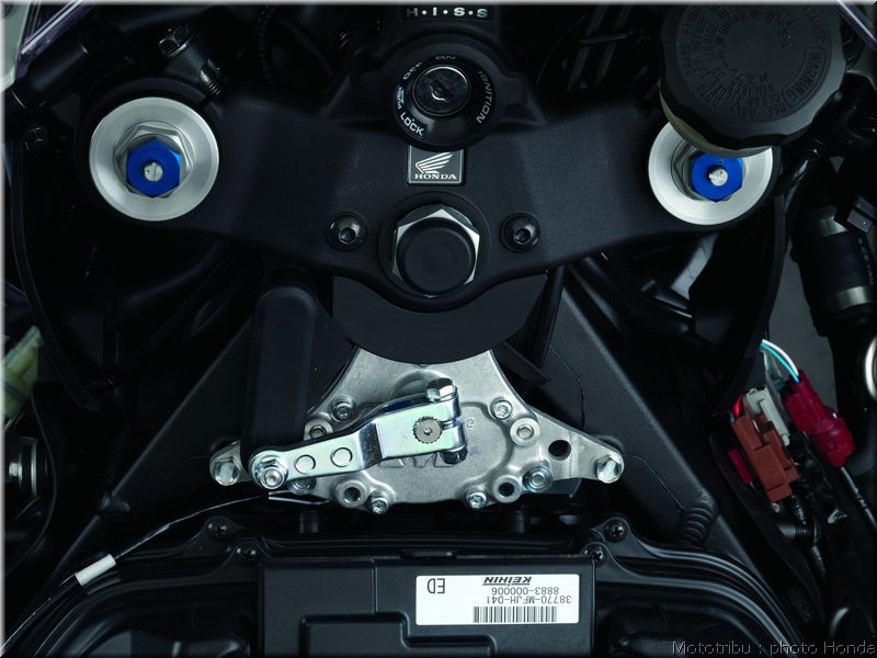 honda_600cbr_2009_059