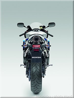 honda_600cbr_2009_014.jpg