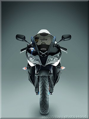 honda_600cbr_2009_015.jpg
