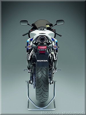 honda_600cbr_2009_016.jpg