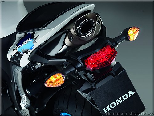 honda_600cbr_2009_034.jpg