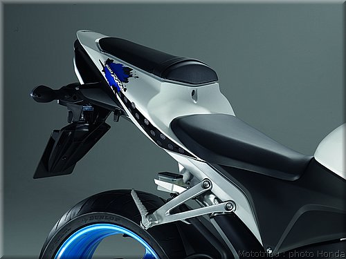 honda_600cbr_2009_035.jpg