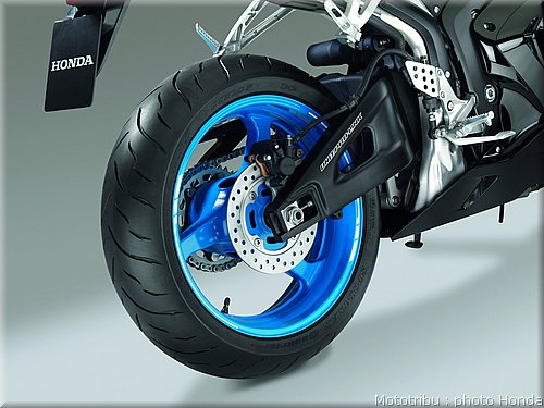 honda_600cbr_2009_038.jpg