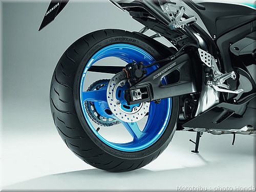 honda_600cbr_2009_042.jpg