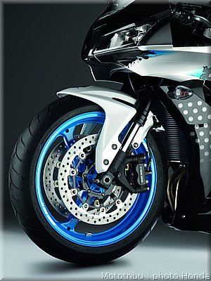 honda_600cbr_2009_053.jpg