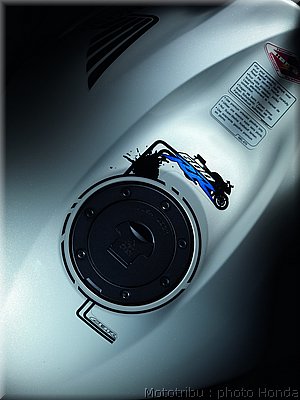 honda_600cbr_2009_054.jpg