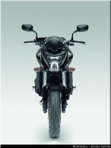 honda_600hornet_2009_0048