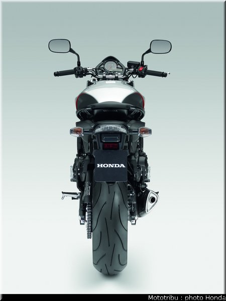 honda_600hornet_2009_0055