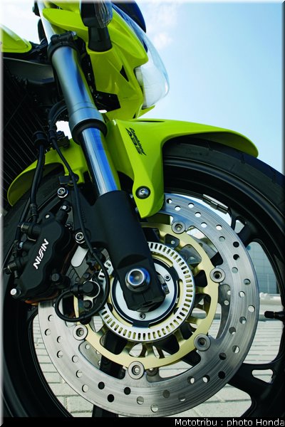 honda_600hornet_2009_0100