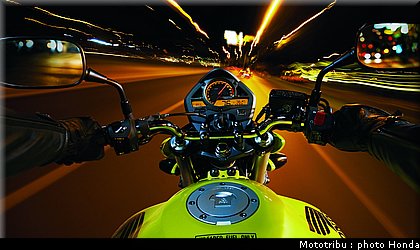honda_600hornet_2009_0015.jpg