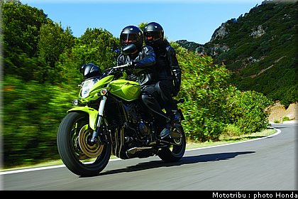 honda_600hornet_2009_0016.jpg