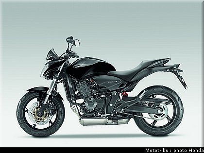 honda_600hornet_2009_0026.jpg
