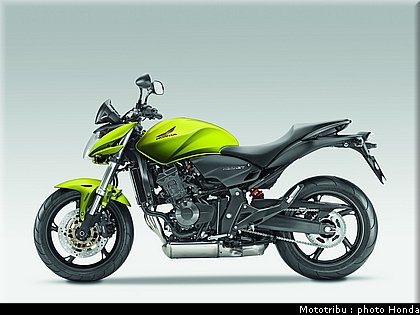 honda_600hornet_2009_0034.jpg