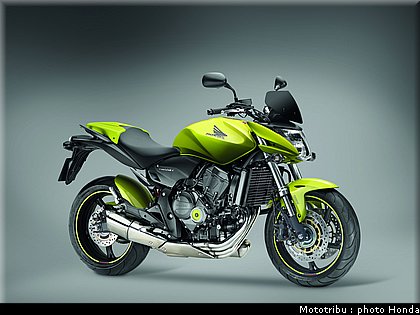 honda_600hornet_2009_0035.jpg