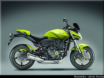 honda_600hornet_2009_0037.jpg