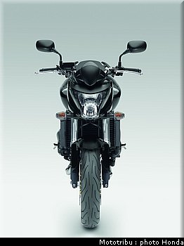 honda_600hornet_2009_0048.jpg