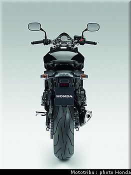 honda_600hornet_2009_0053.jpg