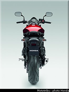 honda_600hornet_2009_0054.jpg