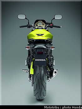 honda_600hornet_2009_0059.jpg