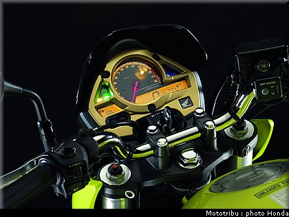 honda_600hornet_2009_0064.jpg