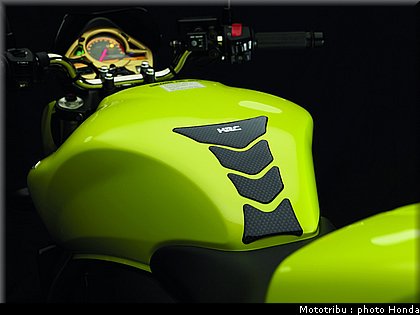 honda_600hornet_2009_0096.jpg
