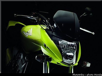 honda_600hornet_2009_0097.jpg