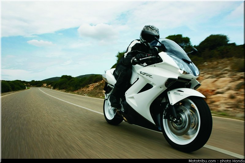 honda_800_vfr_2009_005