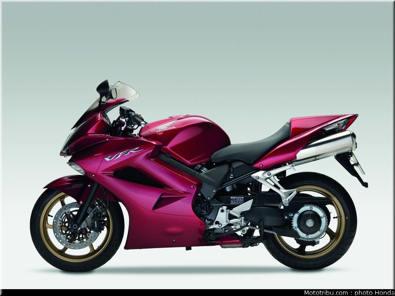 honda_800_vfr_2009_012